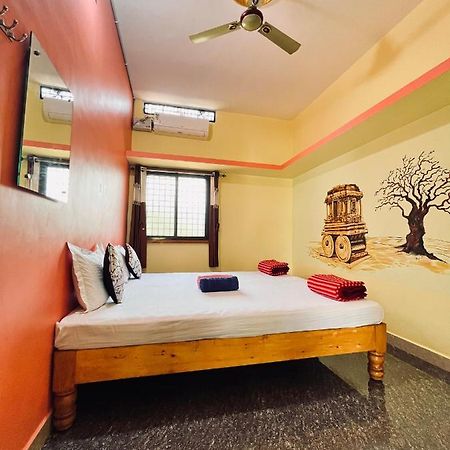Vaibhav Home Stay Hampi Zewnętrze zdjęcie