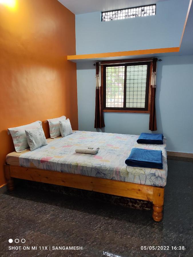 Vaibhav Home Stay Hampi Zewnętrze zdjęcie